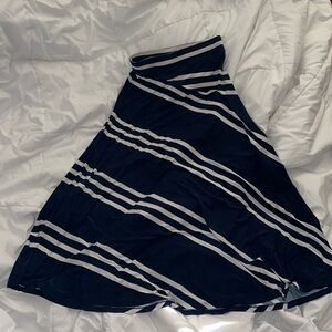 Beautiful lightweight navy and white maxi skirt XS